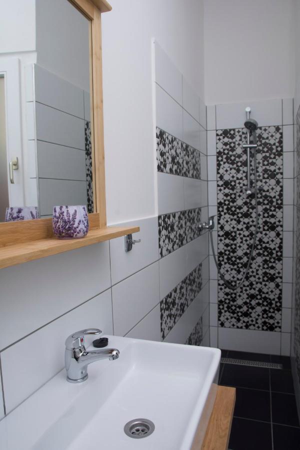 Walnuttree Loft Style Prestige Apartment บูดาเปสต์ ภายนอก รูปภาพ